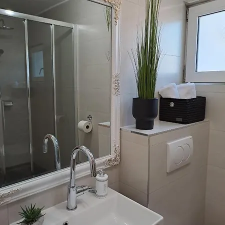 Apartment Titania Sibenik
